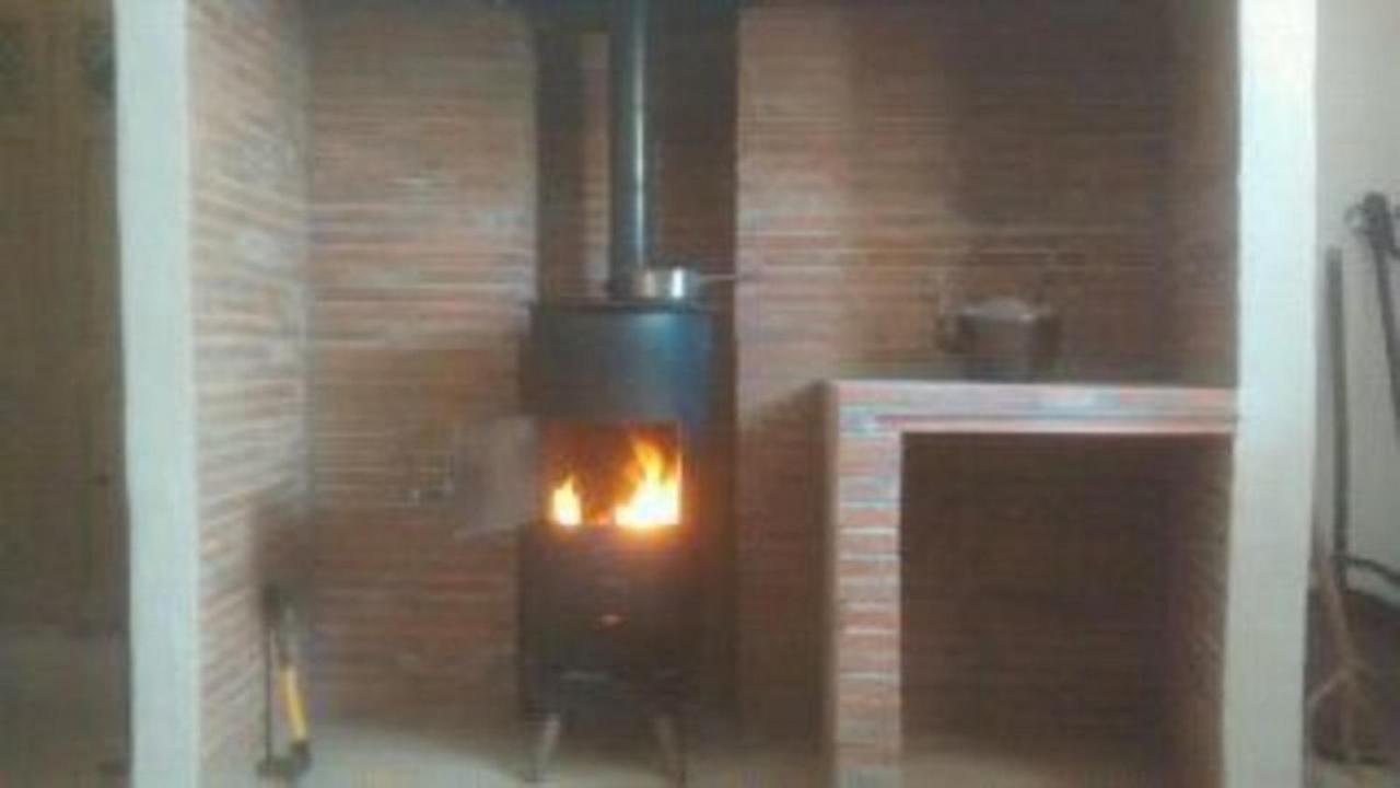 Casa En La Plaza, Hinojares - Ideal For Exploring The Area Esterno foto