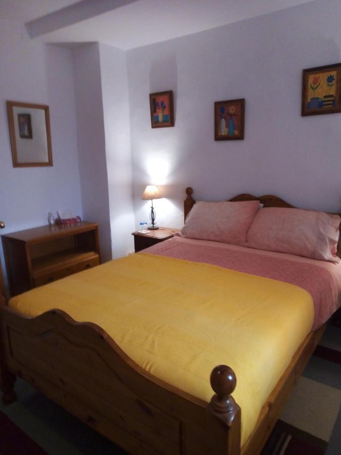 Casa En La Plaza, Hinojares - Ideal For Exploring The Area Esterno foto