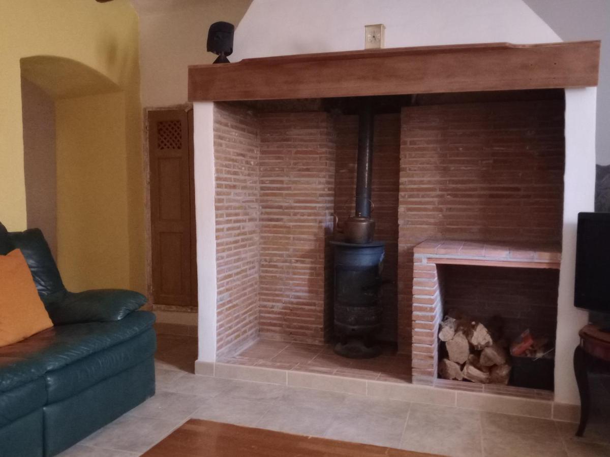 Casa En La Plaza, Hinojares - Ideal For Exploring The Area Esterno foto